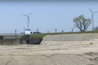 В Крым начала просачиваться вода из Украины - mk.ru - Крым - Херсонская обл. - Russia