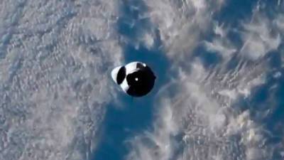 Корабль SpaceX Dragon успешно пристыковался к МКС - bin.ua