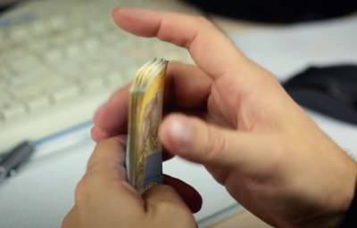 Осталось потерпеть до Нового года: безработным украинцам раздадут по 100 тысяч - как получить - ukrainianwall.com