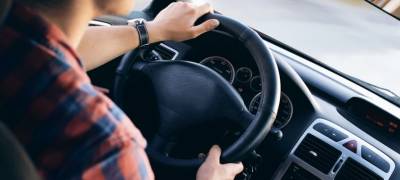 Пьяный заезд по деревне на чужом автомобиле привел жителя Карелии под суд - stolicaonego.ru - район Прионежский - республика Карелия
