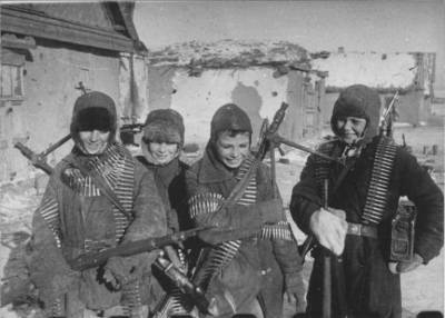 Сражение за деревню Стеблево: как 11 детей отразили атаку немцев - russian7.ru - Москва