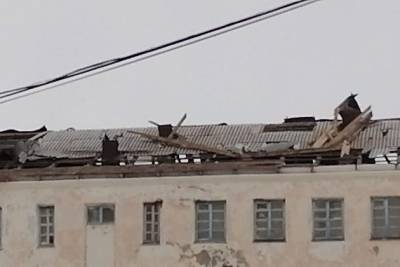 Сергей Гордеев - Андрей Кефер - Службы восстановили 49 домов, пострадавших от сильного ветра в Забайкалье - chita.ru - Забайкальск