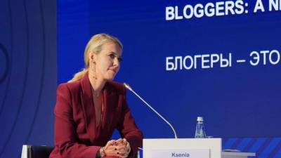 Ксения Собчак - Участница ПМЭФ требует с Ксении Собчак 50 млн за сравнение с эскортницей - piter.tv - Пмэф