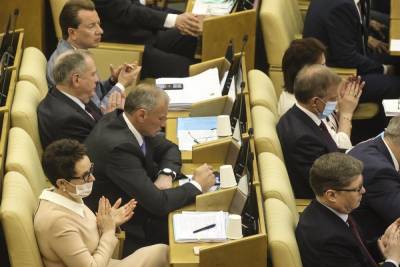 Госдума рассмотрит законопроект об отслеживании переводов россиянам из-за рубежа - mk.ru