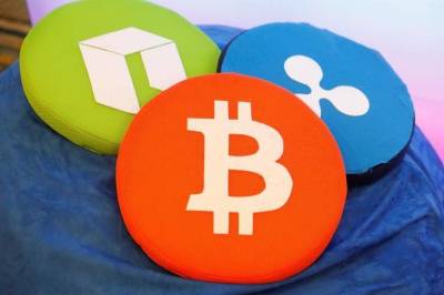 Китай и Goldman Sachs давят на биткоин - smartmoney.one - Reuters
