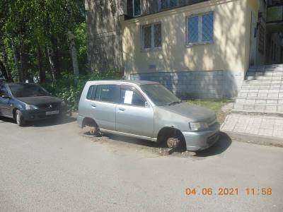 Полуразобранный Nissan увезут с улиц Твери, если его не заберет хозяин - afanasy.biz - Тверь