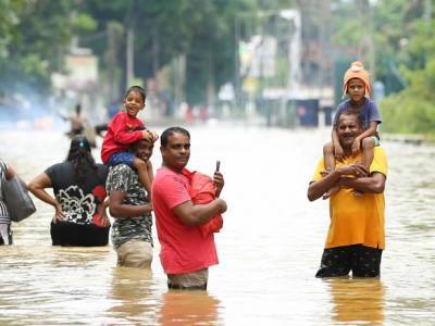 Наводнения и оползни убили по меньшей мере 17 человек в Шри-Ланке - unn.com.ua - Киев - Шри Ланка