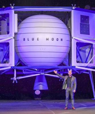 Джефф Безос - Марк Безос - Будущее уже наступило: Джефф Безос станет первым космическим туристом и отправится в полет уже 20 июля - skuke.net