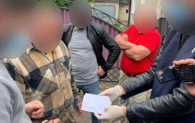 Военкома задержали на взятке за освобождение от службы в армии - korrespondent.net - Тернопольская обл.