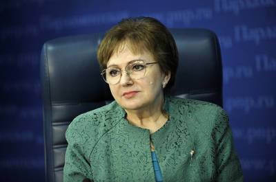 Елена Бибикова - Бибикова рассказала молодым законодателям об основах пенсионной системы - pnp.ru