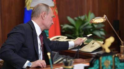 Владимир Путин - Шарль Мишель - Путин назвал неудовлетворительными отношения России и Евросоюза - iz.ru