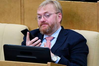 Виталий Милонов - Владимир Жириновский - В Госдуме предложили платить женщинам за рождение и воспитание детей - lenta.ru