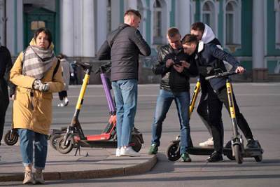 К прокатчикам самокатов в Петербурге пришли с новыми обысками - lenta.ru - Санкт-Петербург