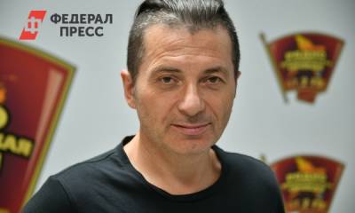 Глеб Самойлов - Не мог стоять на ногах: пьяного Глеба Самойлова увели со сцены - fedpress.ru
