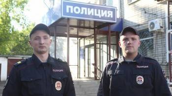 Вологодские полицейские спасли жизнь матери и дочери на пожаре в Кубенском - vologda-poisk.ru - район Вологодский