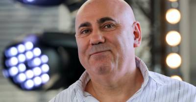 Ольга Бузова - Иосиф Пригожин - Пригожин рассказал, кто мог сыграть в спектакле МХАТа вместо Бузовой - reendex.ru