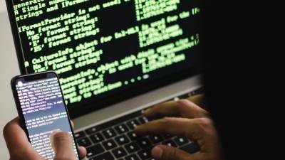 Власти США нашли более 90 жертв хакеров "из России" - vesti.ru