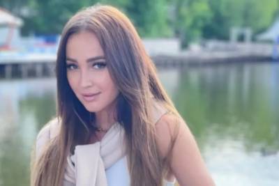 Ольга Бузова - Иосиф Сталин - Бузова сыграет в новой постановке МХАТ про Сталина почти за полмиллиона рублей - versia.ru