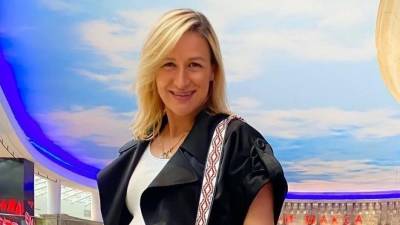 Татьяна Волосожар - «Пупсяшка гуляет»: Волосожар опубликовала видео с новорожденным сыном - 5-tv.ru