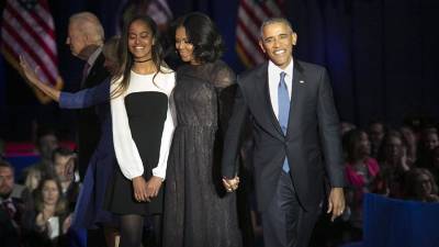 Джордж Флойд - Обама рассказал об участии дочерей в протестах из-за смерти Флойда - iz.ru - Миннеаполис