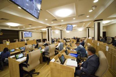 Депутаты увеличили расходы Екатеринбурга на 4,5 миллиардов рублей - eburg.mk.ru - Екатеринбург