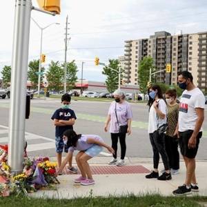 В Канаде автомобиль сбил мусульманскую семью - reporter-ua.com - Лондон - Канада