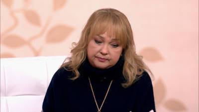 Борис Корчевников - Гвоздикова рассказала, что бывшая жена Жарикова хотела облить ее кислотой - vesti.ru