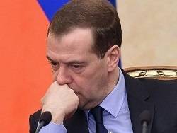 Дмитрий Медведев - СМИ: Кремль рассмотрел формирование списка «Единой России» без Медведева - newsland.com