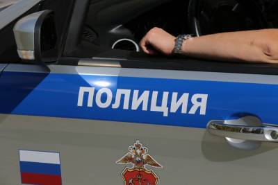 С вечеринки в петербургском пирсинг-салоне увезли два трупа - abnews.ru - Сочи - Вологодская обл.