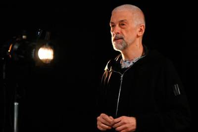 Ольга Бузова - В МХАТе объяснили приглашение Бузовой в спектакль о Сталине - lenta.ru