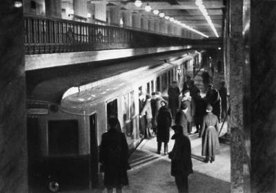 Адольф Гитлер - Самый страшный день московского метро: как погибло 70 человек - russian7.ru - Москва