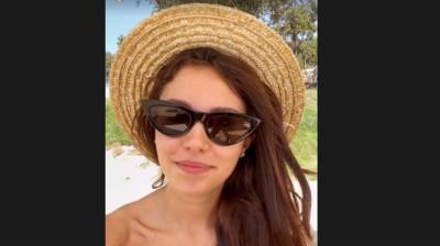 Анна Богдан - Михаил Заливако - Анна Богдан засветила незнакомца, с которым улетела из Украины: "Мальчик, здравствуй" - sport.politeka.net - Турция