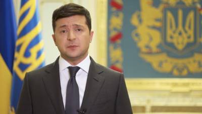 Владимир Зеленский - Валентин Карамазов - Против выдвижения Зеленского на второй срок высказалось большинство украинцев - newdaynews.ru - Киев - Симферополь