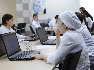 На Урале обсуждают идею слияния медицинских вузов, но нравится она не всем - znak.com - Екатеринбург - Челябинск - окр. Уральский