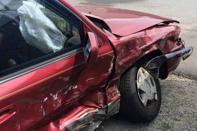 В Кургане два автомобилиста пытались незаконно получить страховую выплату - kikonline.ru - Курганская обл. - Курган