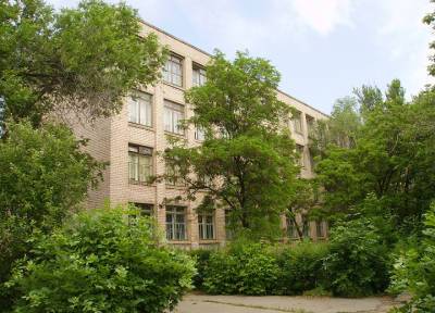 У школы в Волжском в результате стрельбы получили ранения два подростка - province.ru - Волжский - Волгоградская обл.