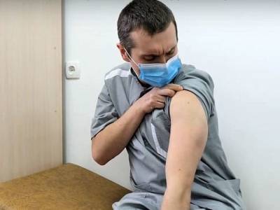 Вячеслав Володин - В Госдуме пообещали зафиксировать в законе норму о добровольности прививки от коронавируса - rosbalt.ru