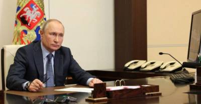 Владимир Путин - В России могут появиться государственные награды для соцработников - reendex.ru - Магадан