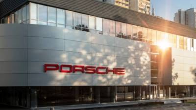 Mercedes Benz - Porsche - Портфель АВТОDOM пополнился московским дилерским центром Porsche - usedcars.ru - Москва - Санкт-Петербург