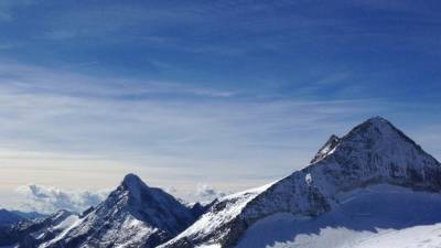 Ученые объяснили появление красного снега на пиках Альпийских гор - newinform.com