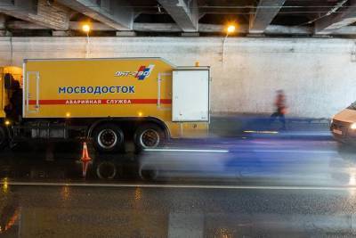 Около 290 единиц техники ГУП «Мосводосток» дежурят на улицах Москвы - vm.ru - Москва
