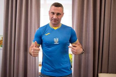 Виталий Кличко - Виталий Кличко назвал плюс от формы сборной Украины с изображением Крыма - lenta.ru - Австрия - Крым - Кипр - Македония - Голландия - Харьков - Киев