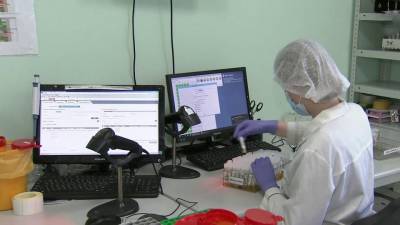 В России доступна тест-система, которая поможет проверить уровень антител к COVID-19 после прививки «ЭпиВакКороной» - 1tv.ru
