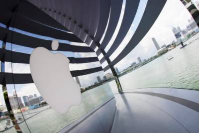 Apple выплатит миллионы долларов студентке: сотрудники сервисного центра слили в сеть ее секс-видео - rupor.info - шт. Калифорния