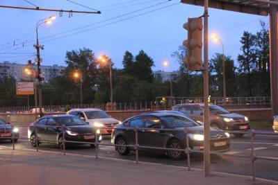Дмитрий Митрошин - ГИБДД поддержала снижение скорости до 30 км/ч внутри населенных пунктов и городов - znak.com