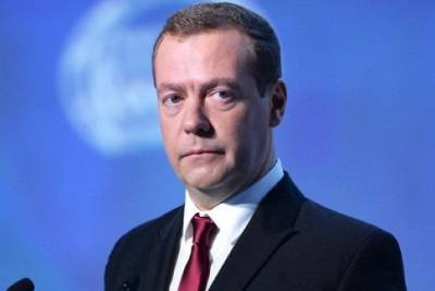 Дмитрий Медведев - ЕР впервые может включить в федеральный список на выборы несколько человек – «Коммерсант» - chita.ru