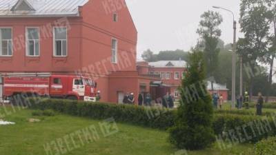 Пожар в больнице Рязани мог начаться из-за возгорания аппарата ИВЛ - 5-tv.ru - Россия - Рязань