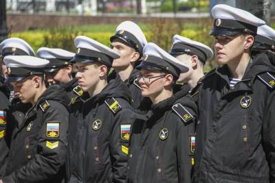 Десантный корабль Тихоокеанского флота ВМФ России прибыл в Корсаков - sakhalin.info - Владивосток