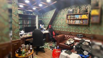 Юрий Хованский - Появились кадры из квартиры задержанного блогера Хованского - gazeta.ru