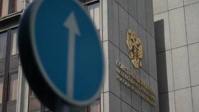 Владимир Джабаров - В Совфеде оценили продление санкций ЕС в отношении Крыма - iz.ru - Крым